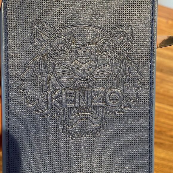 Kenzo blue phone case holder authentic - Picture 5 of 7